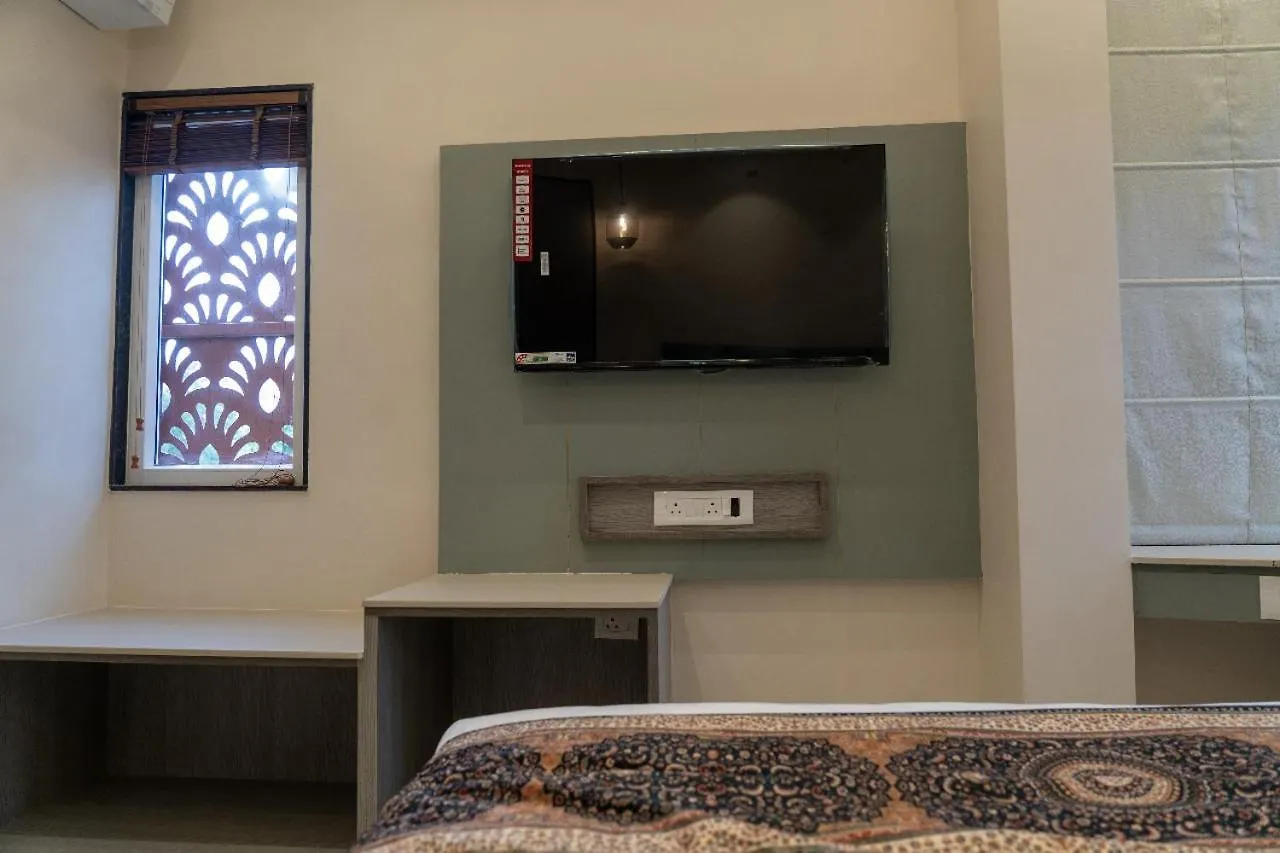 Hotel Anant Inn Varanasi 3*,  India
