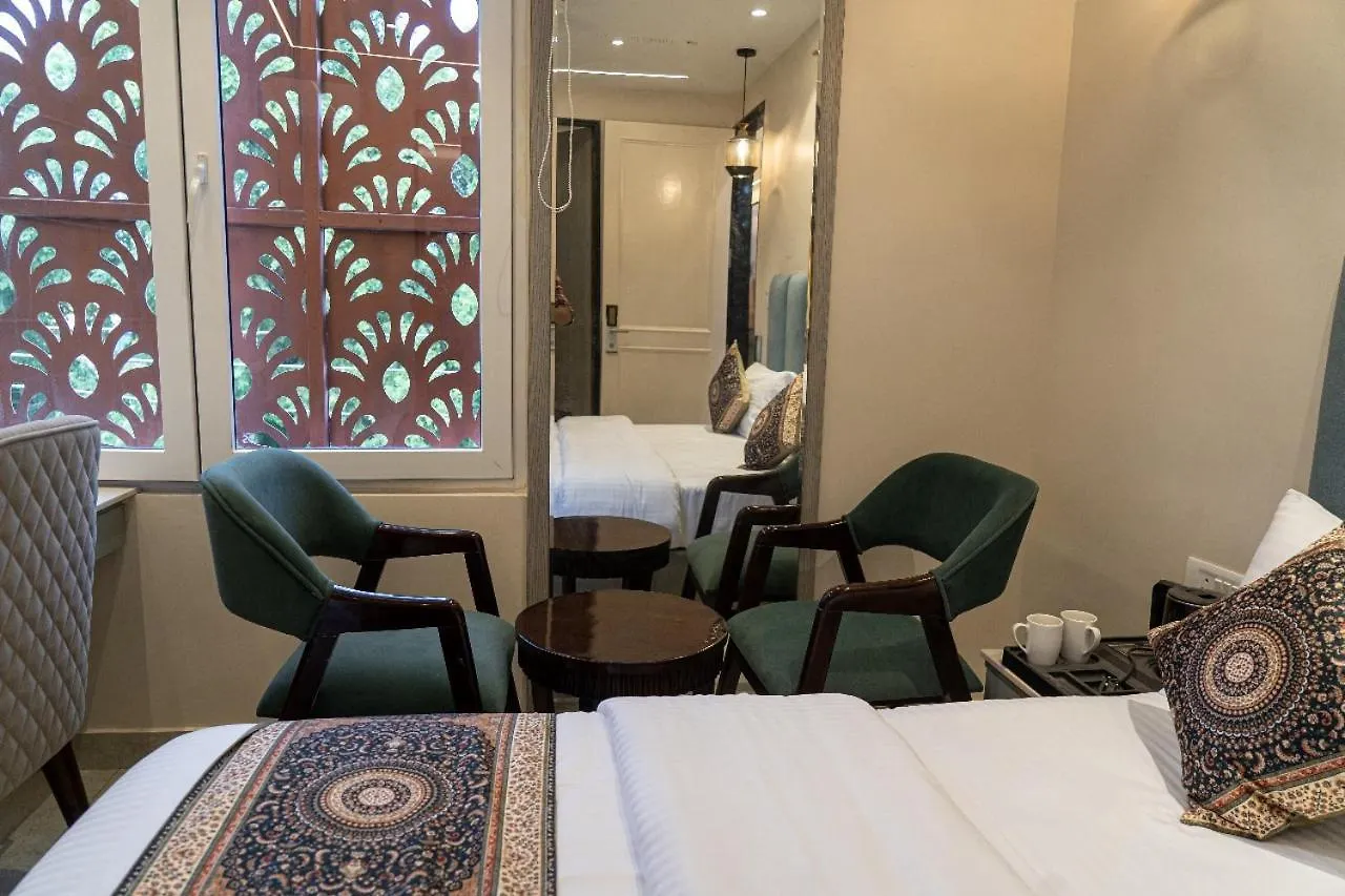Hotel Anant Inn Varanasi