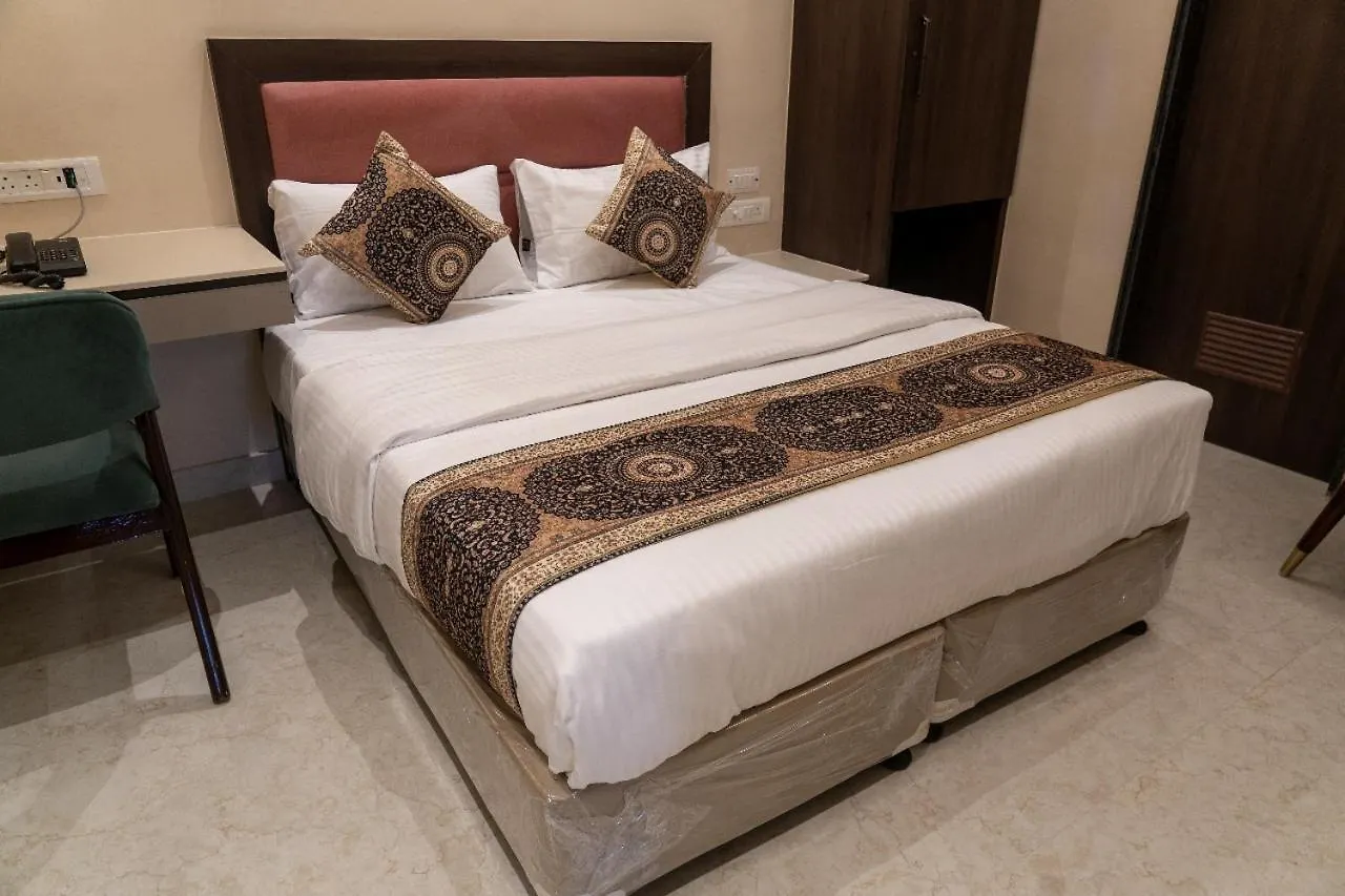 Hotel Anant Inn Varanasi India
