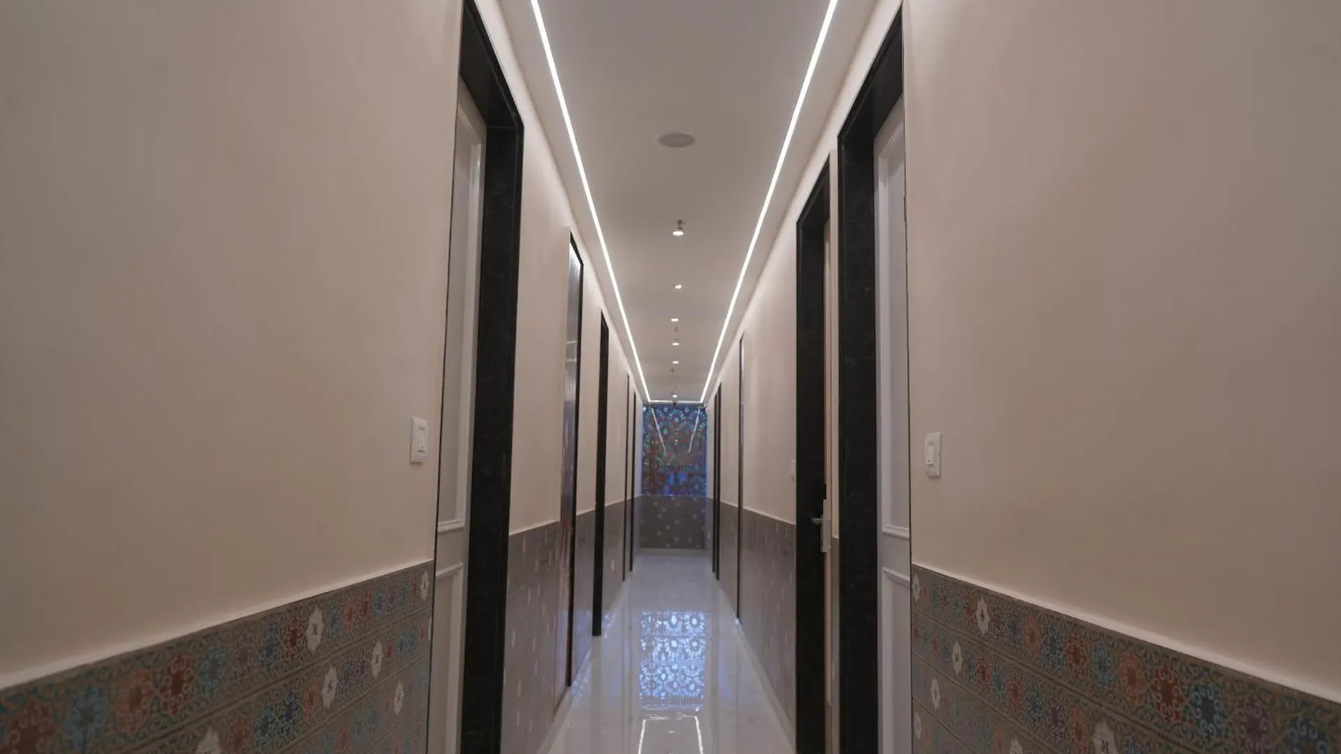 Hotel Anant Inn Varanasi 3*,