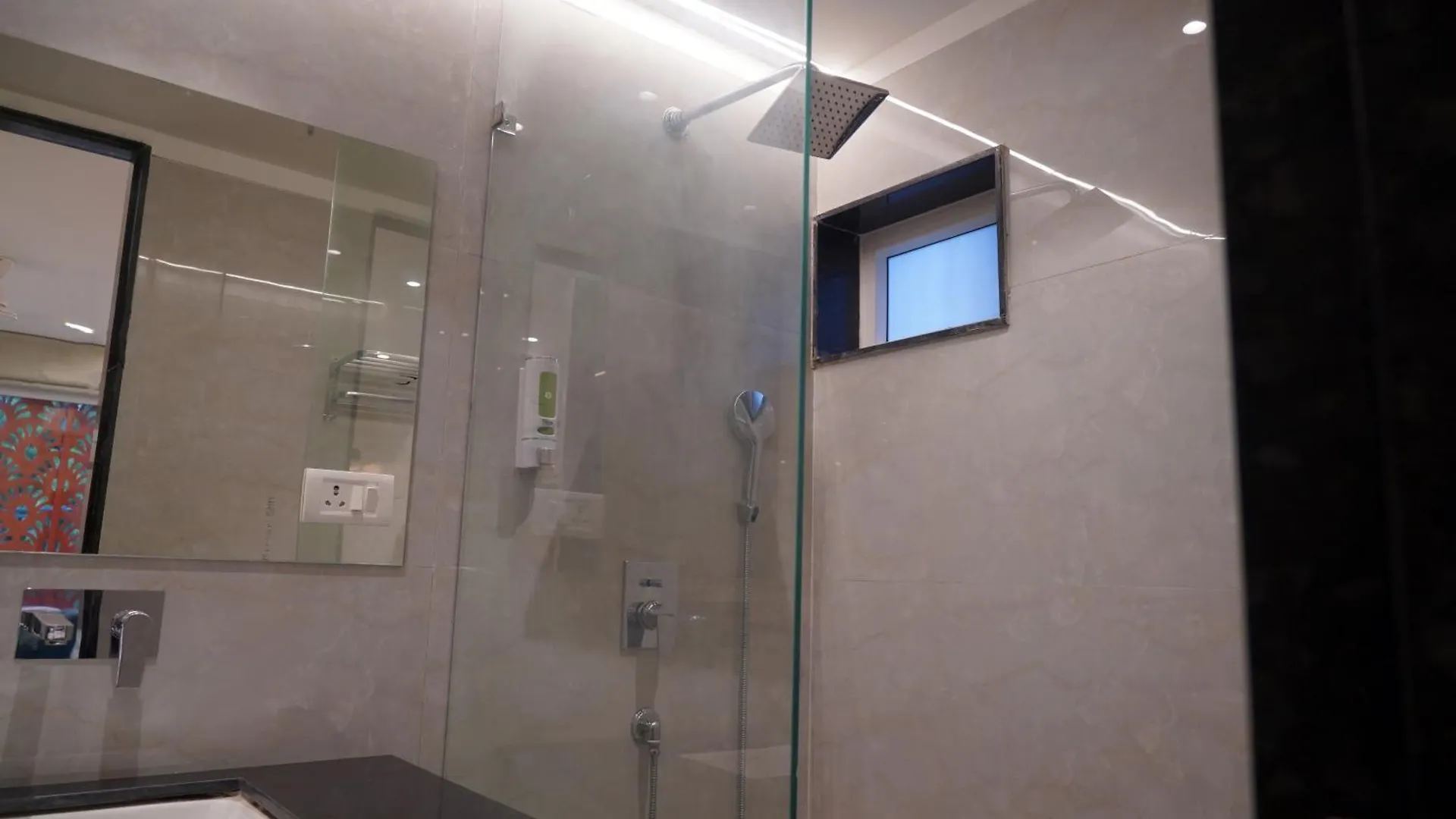 Hotel Anant Inn Varanasi India