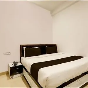  Guest house Aditya Residency
