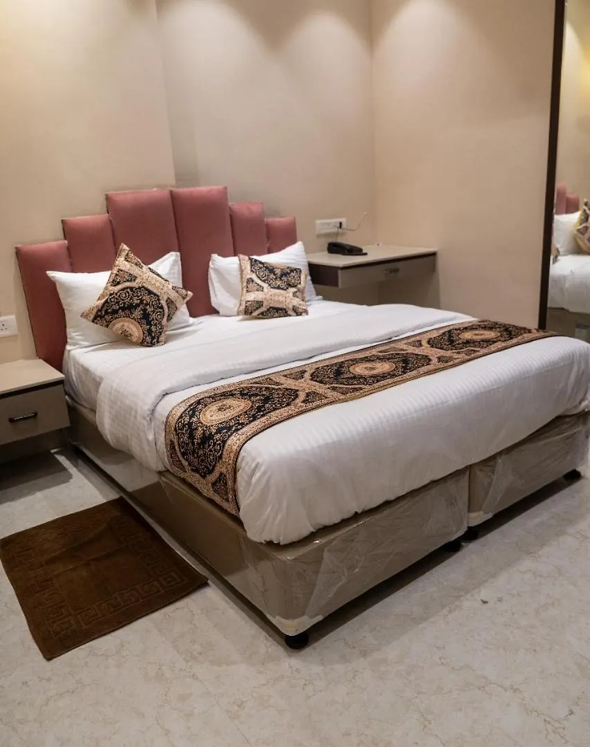 Hotel Anant Inn 瓦拉纳西