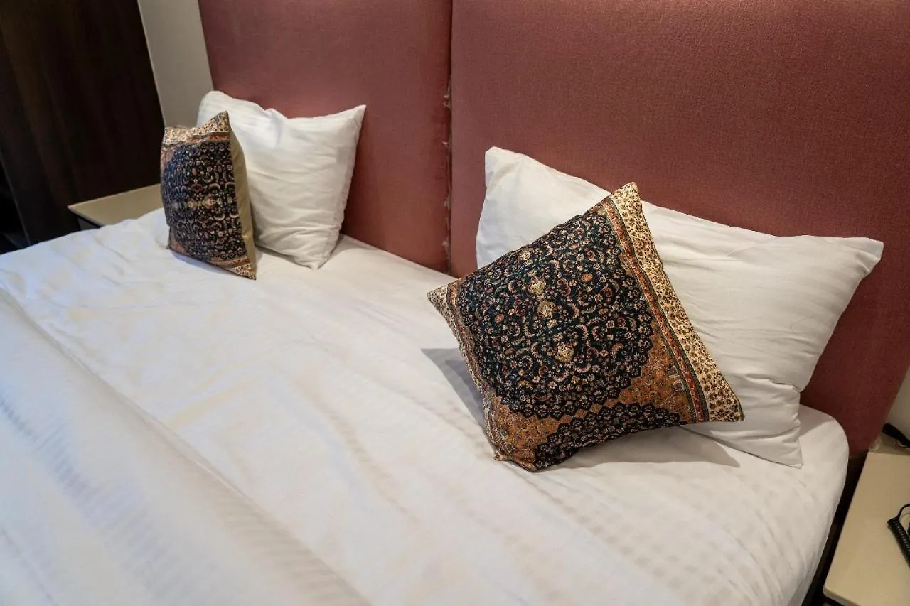 Hotel Anant Inn 瓦拉纳西